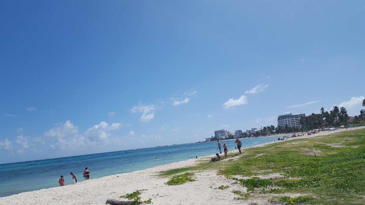 Islander'S Blue House Hotel ซานอันเดรส ภายนอก รูปภาพ