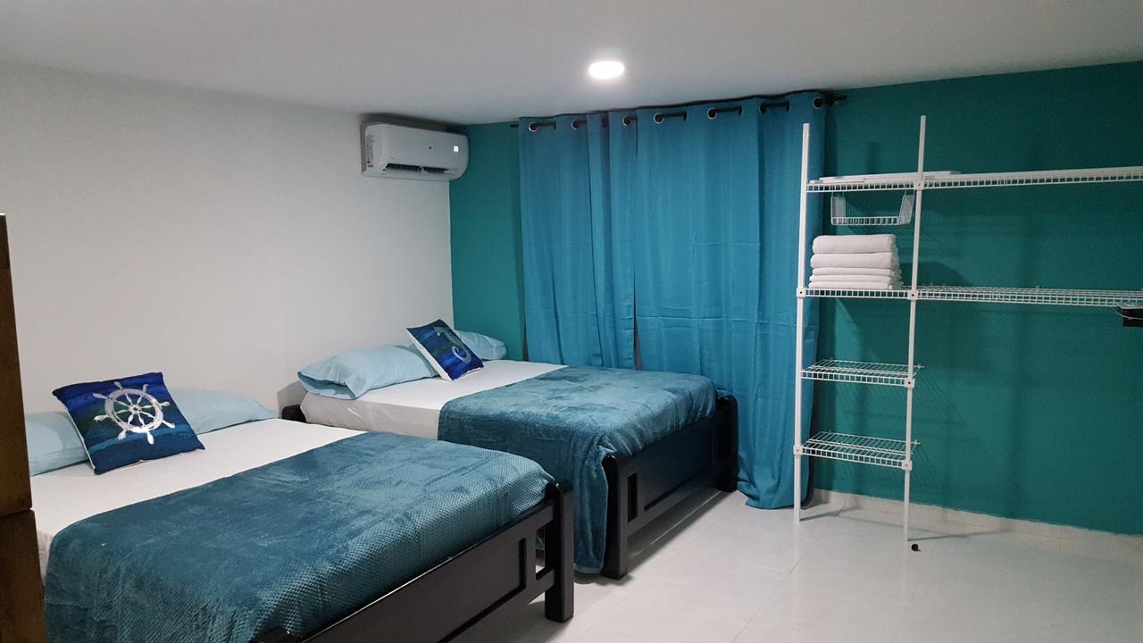 Islander'S Blue House Hotel ซานอันเดรส ภายนอก รูปภาพ